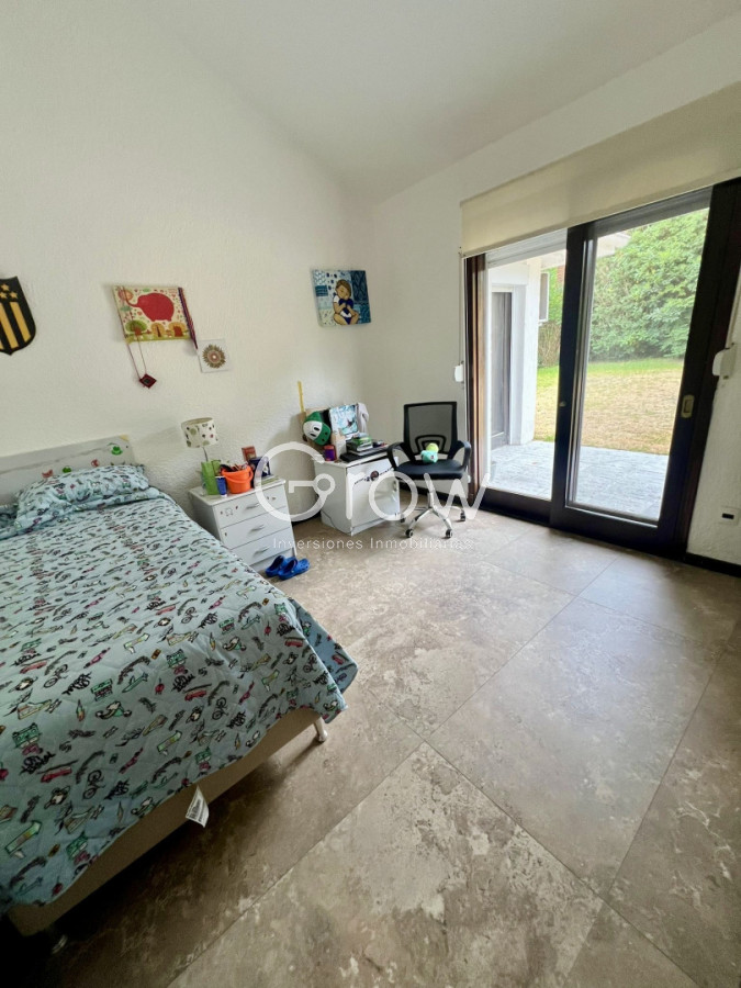 Casa ID.3143 - Casa en venta de 3 dormitorios 2 baños ,piscina ,  Marly  , ideal para todo el año , Punta del Este 