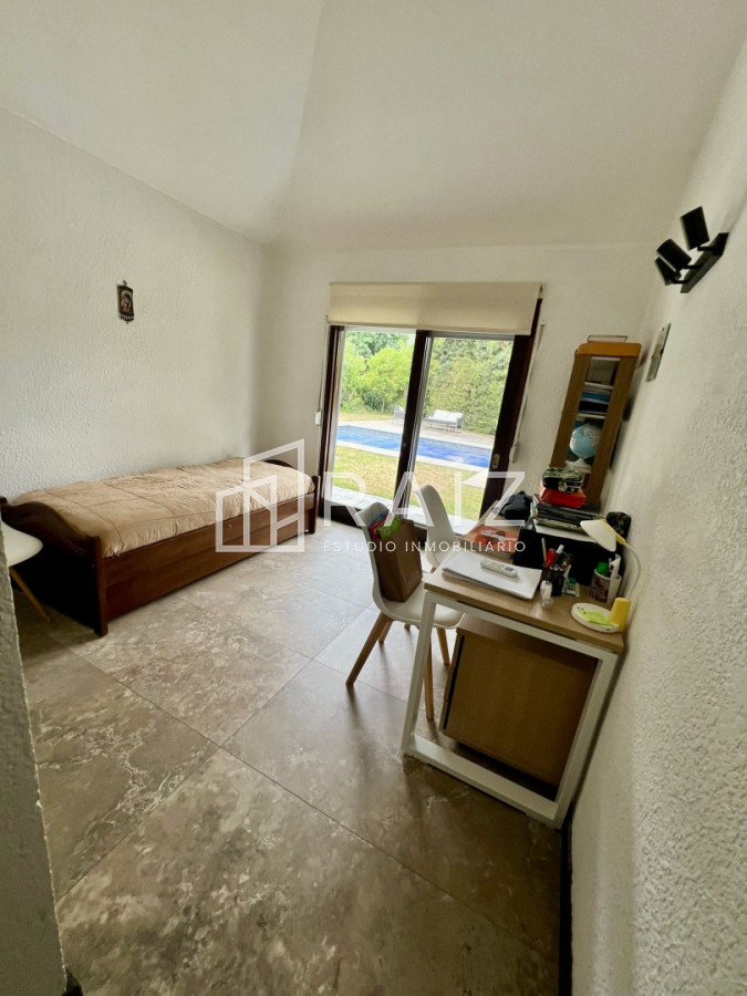 Casa ID.11377 - Casa en venta de 3 dormitorios 2 baños ,piscina ,  Marly  , ideal para todo el año , Punta del Este 