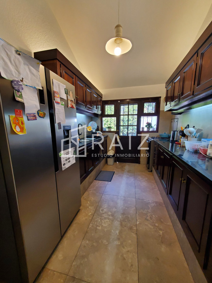 Casa ID.11377 - Casa en venta de 3 dormitorios 2 baños ,piscina ,  Marly  , ideal para todo el año , Punta del Este 