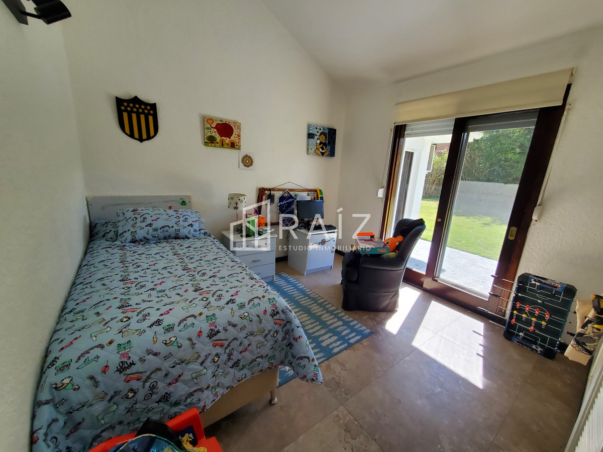 Casa ID.11377 - Casa en venta de 3 dormitorios 2 baños ,piscina ,  Marly  , ideal para todo el año , Punta del Este 