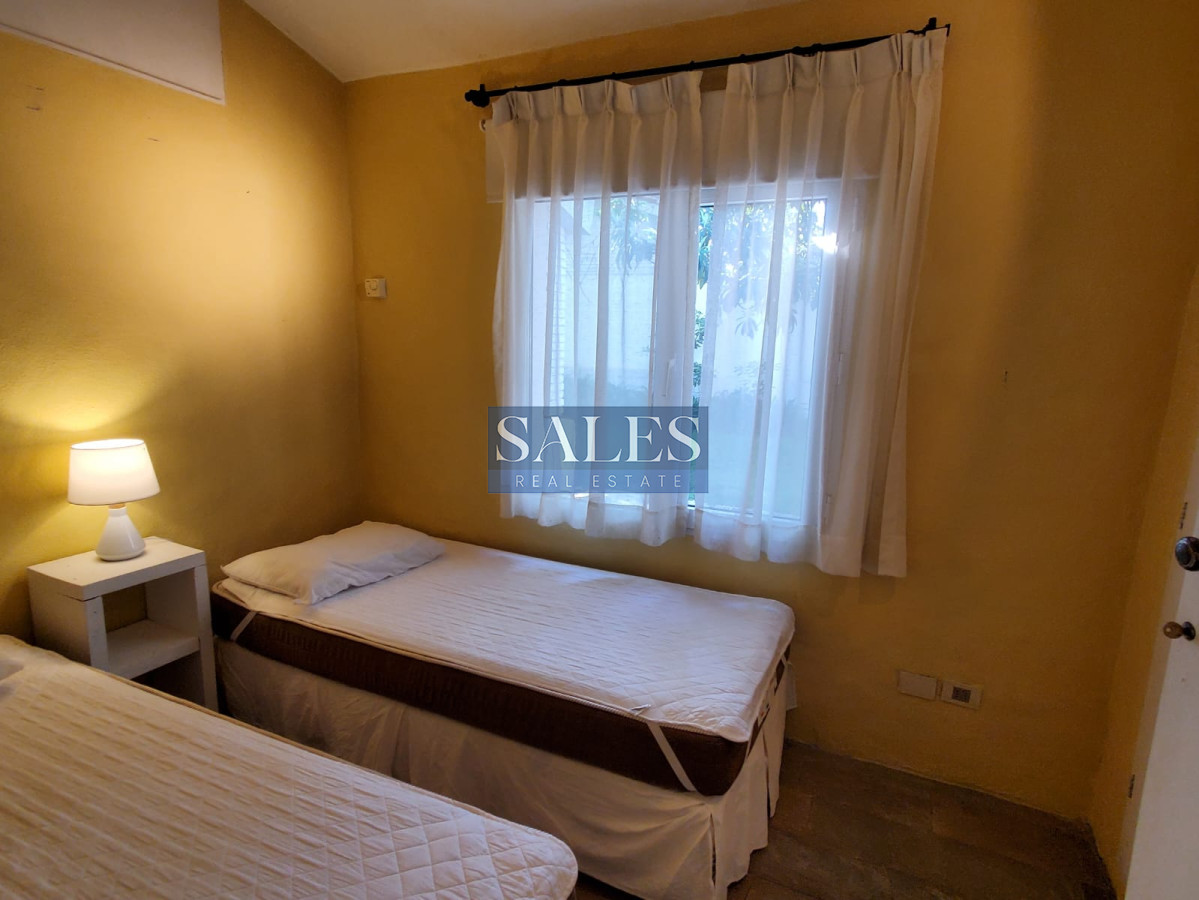 Casa ID.346 - Casa en venta y alquiler anual, 3 dormitorios, playa mansa Punta del Este.