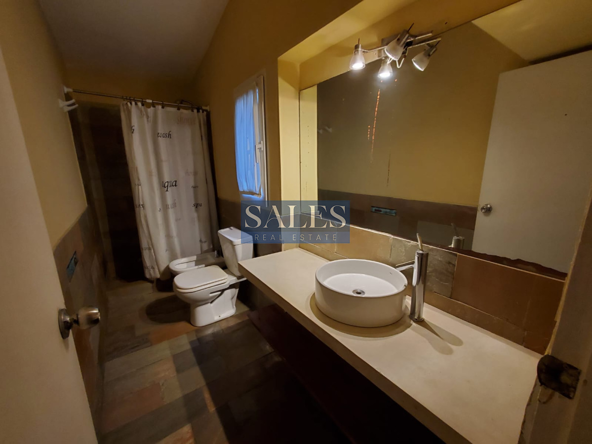 Casa ID.346 - Casa en venta y alquiler anual, 3 dormitorios, playa mansa Punta del Este.