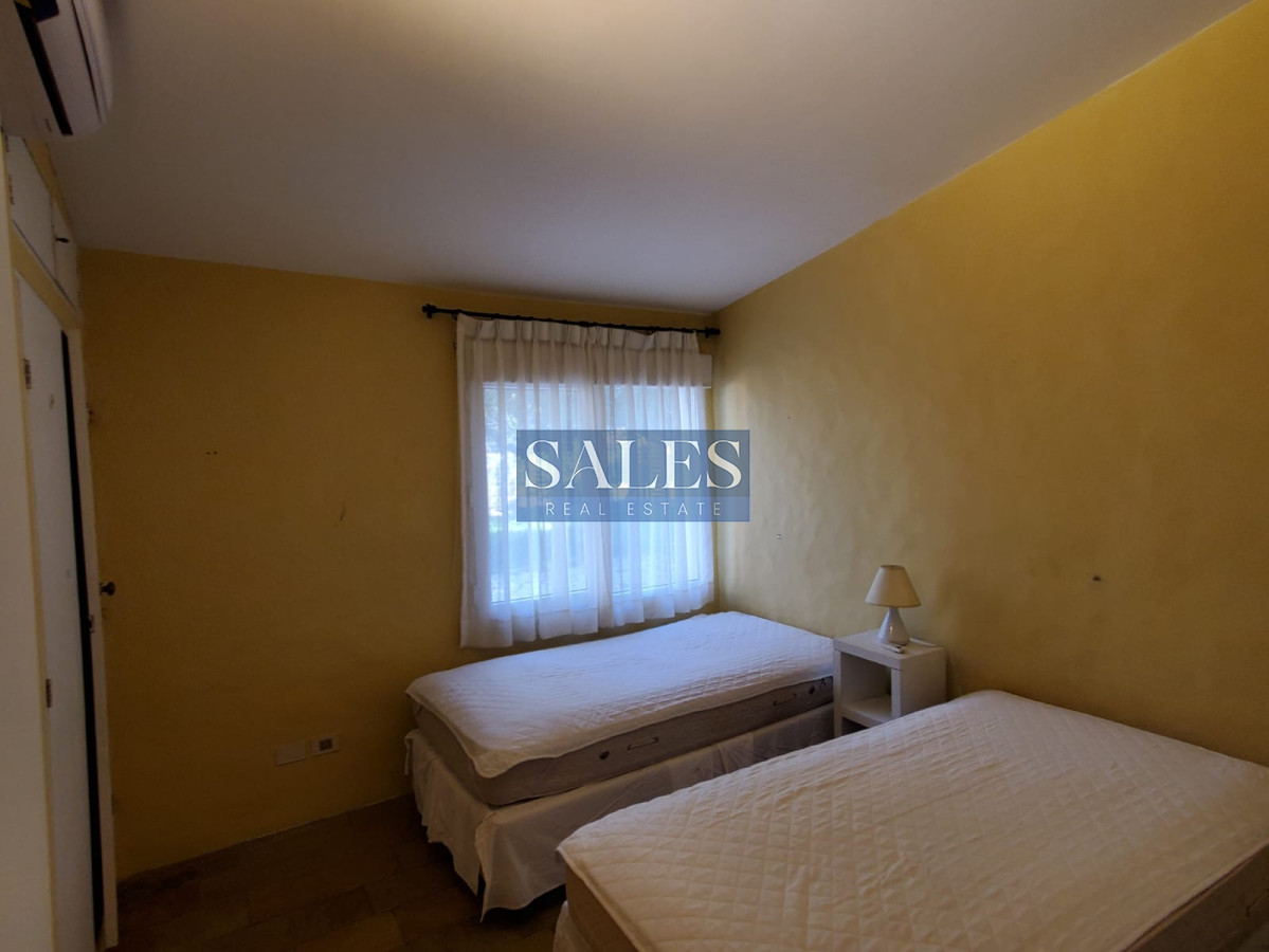 Casa ID.346 - Casa en venta y alquiler anual, 3 dormitorios, playa mansa Punta del Este.