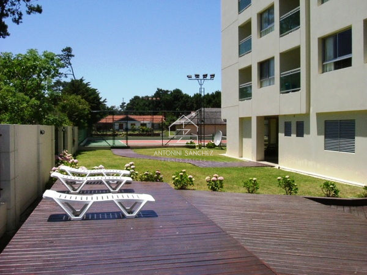 Apartamento ID.3196 - apto en venta  de 1 dormitorio en Roosevelt con todos los servicios Punta del Este 