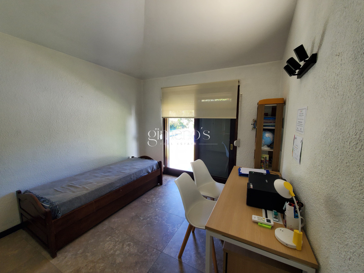 Casa ID.510 - Casa en venta de 3 dormitorios 3 baños ,piscina , ideal para todo el año , Punta del Este.