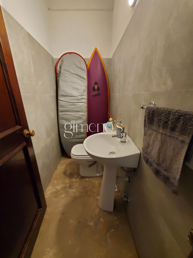 Casa ID.510 - Casa en venta de 3 dormitorios 3 baños ,piscina , ideal para todo el año , Punta del Este.