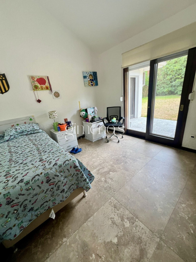 Casa ID.510 - Casa en venta de 3 dormitorios 3 baños ,piscina , ideal para todo el año , Punta del Este.