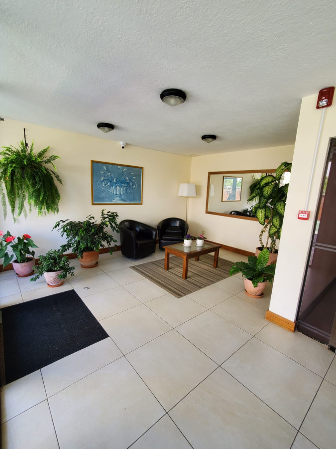Apartamento ID.442 - Monoambiente impecable, EN VENTA, primera linea, mansa.