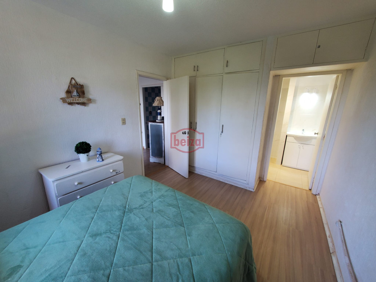 Apartamento ID.165797/Apto-de-1-dormitorio* - OPORTUNIDAD! APARTAMENTO DE 1 DORMITORIO CON BALCÓN, COCHERA Y BAJOS GASTOS COMUNES. EXCELENTE UBICACION
