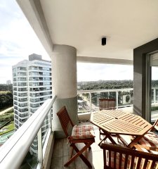 Hermoso apartamento en venta de un dormitorio, brava.