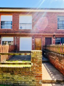 Duplex en venta 2 dormitorios , maldonado , Barrio Biarritz 