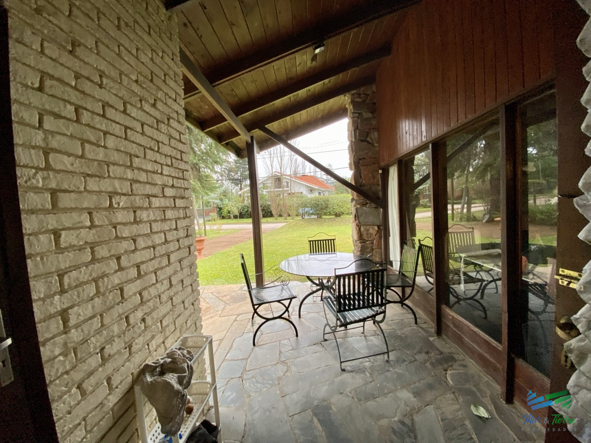 Casa ID.3842 - Vendo casa 3 dormitorios en Marly, Punta del Este