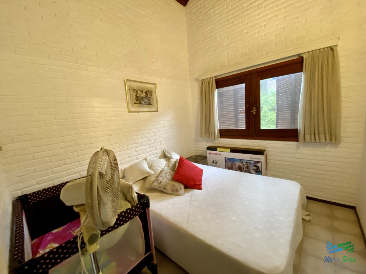 Casa ID.3842 - Vendo casa 3 dormitorios en Marly, Punta del Este