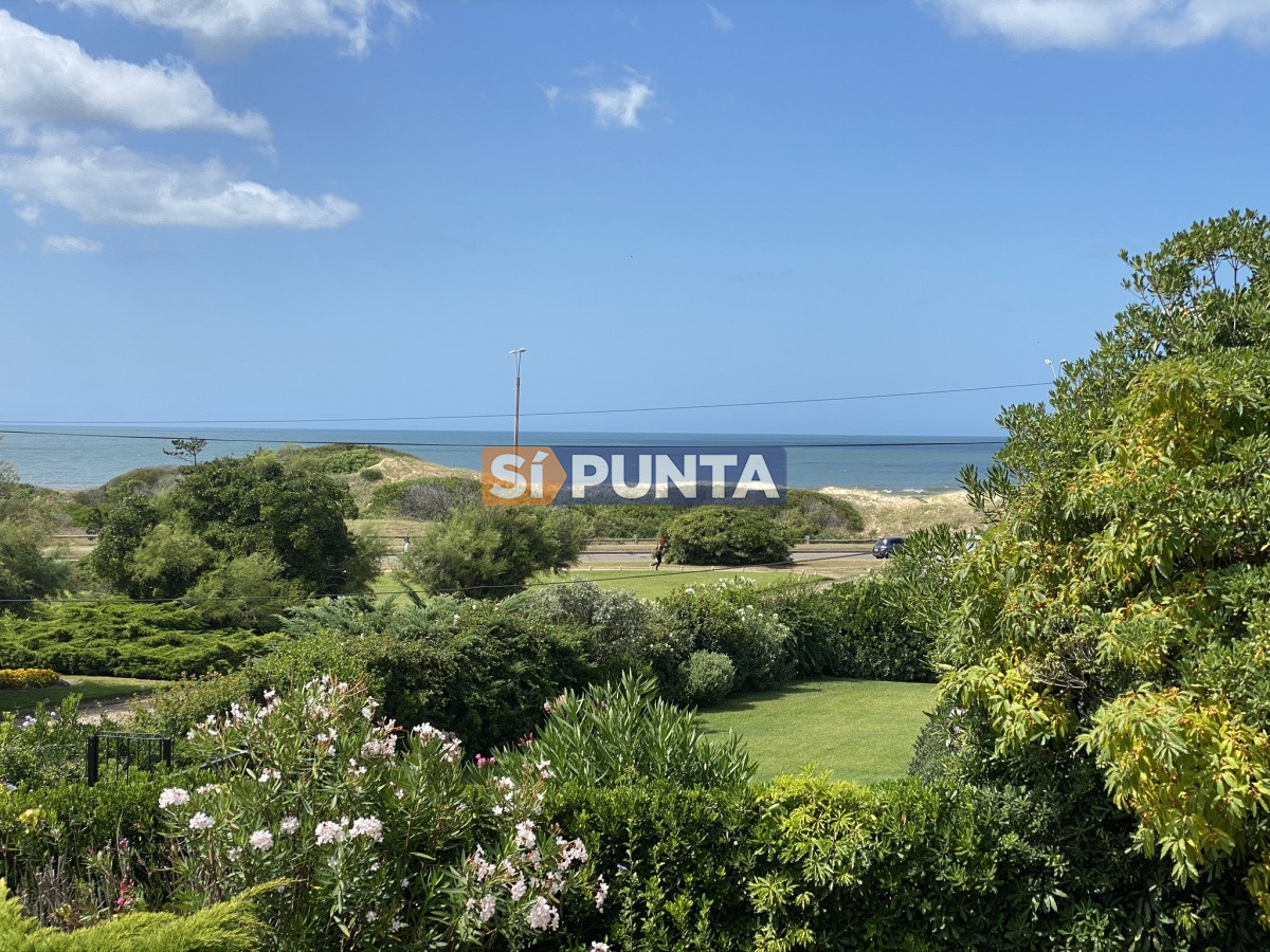 dos casas en brava 5 dormitorios + doble dependencia ,piscina,gran parque y vista al mar - spt7163c