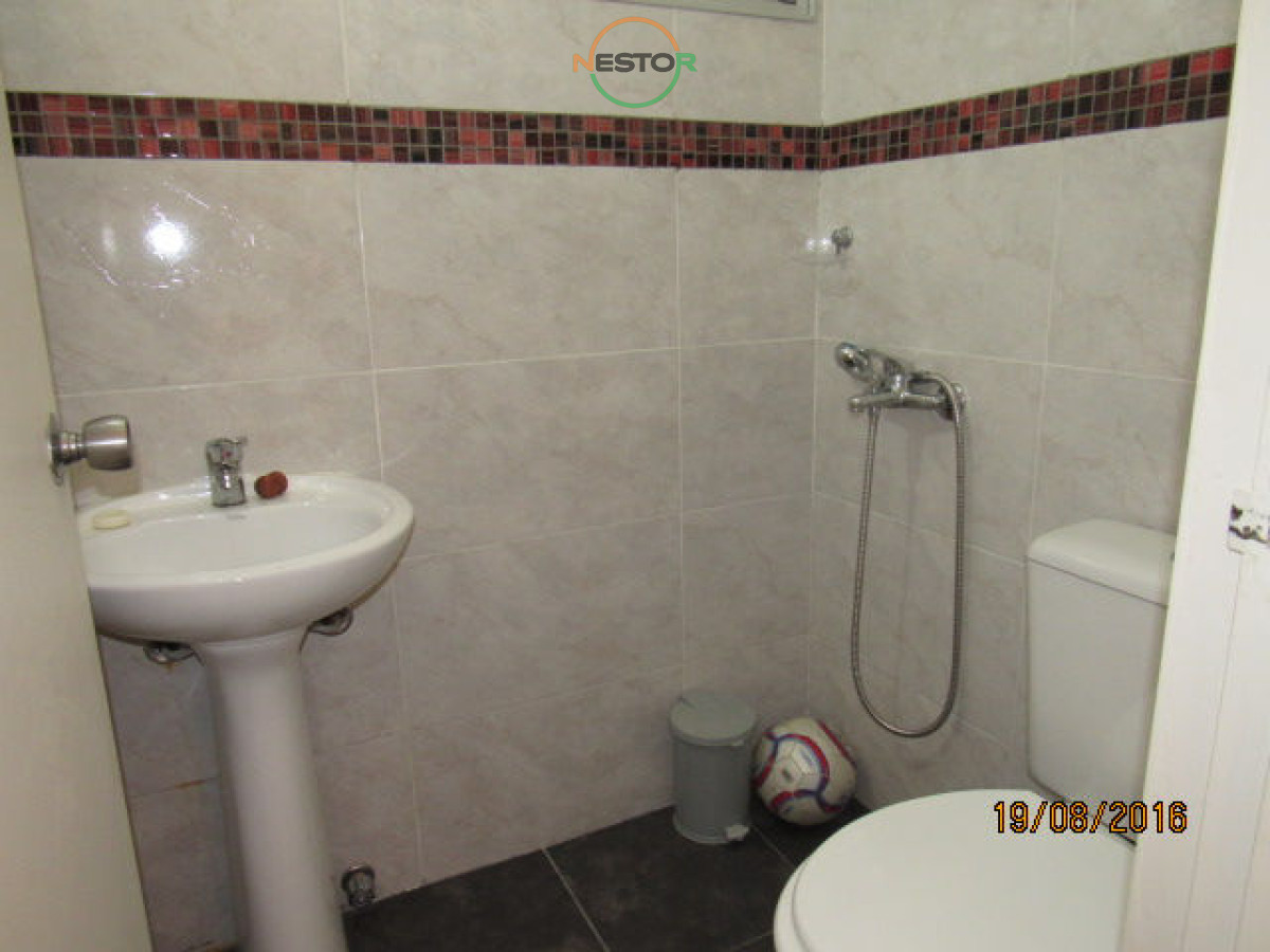 Casa ID.5406 - Casa en Rincón del Indio, a pocas cuadras del mar, con hermoso jardín y piscina
