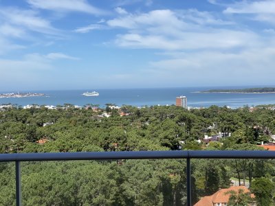Apartamento con vista al mar en venta en Punta del Este