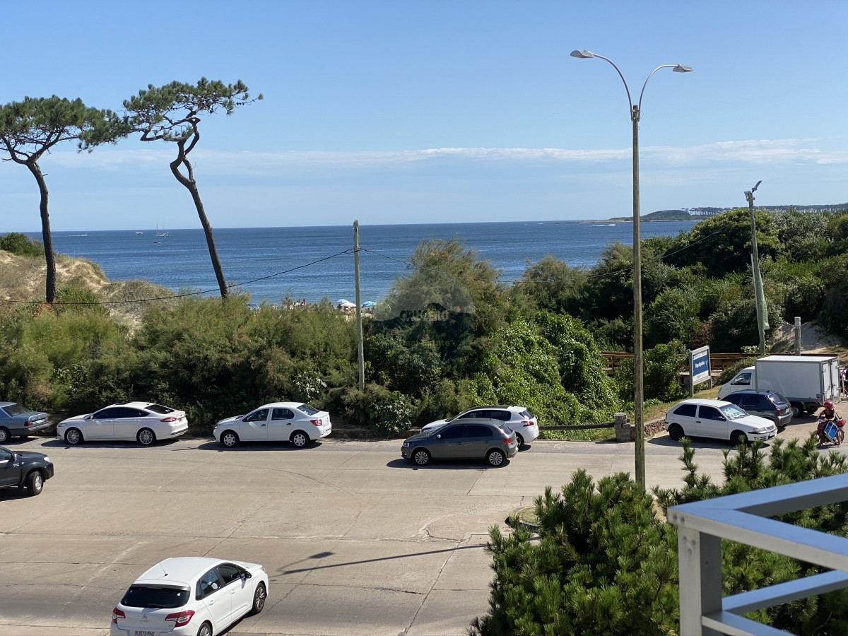Apartamento ID.5570 - APARTAMENTO EN VENTA 3 DORMITORIOS EN PLAYA MANSA