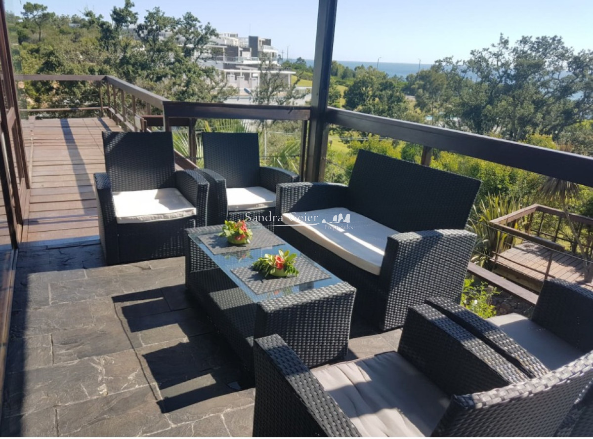 Casa ID.1262 - Casa en Punta Ballena 4 dormitorios con piscina y parrillero