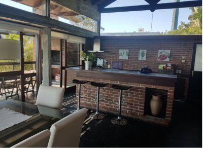 Casa ID.1262 - Casa en Punta Ballena 4 dormitorios con piscina y parrillero