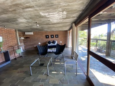Casa ID.1262 - Casa en Punta Ballena 4 dormitorios con piscina y parrillero