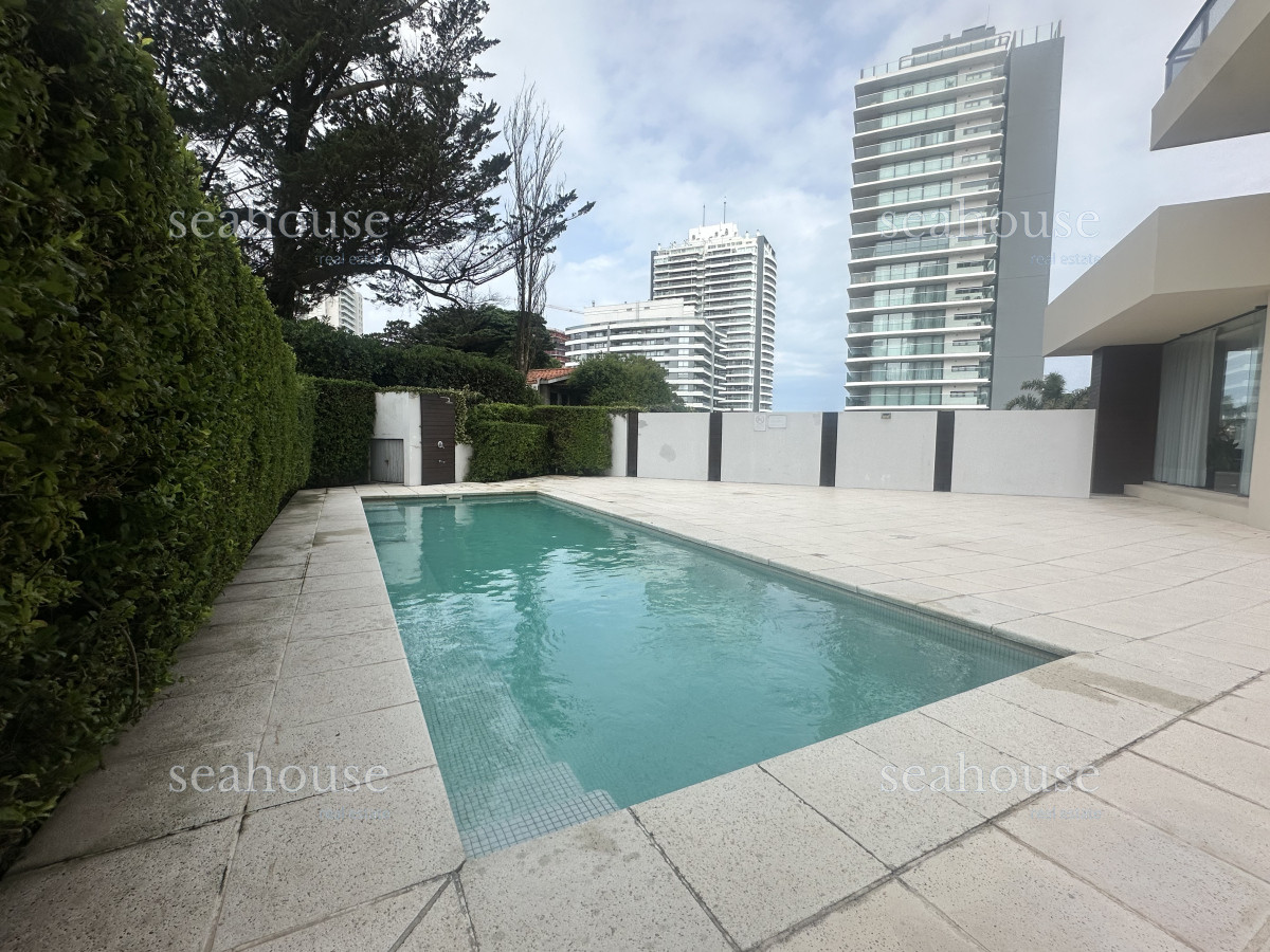 Apartamento Ref.1120 - Excelente oportunidad a metros del mar! 
