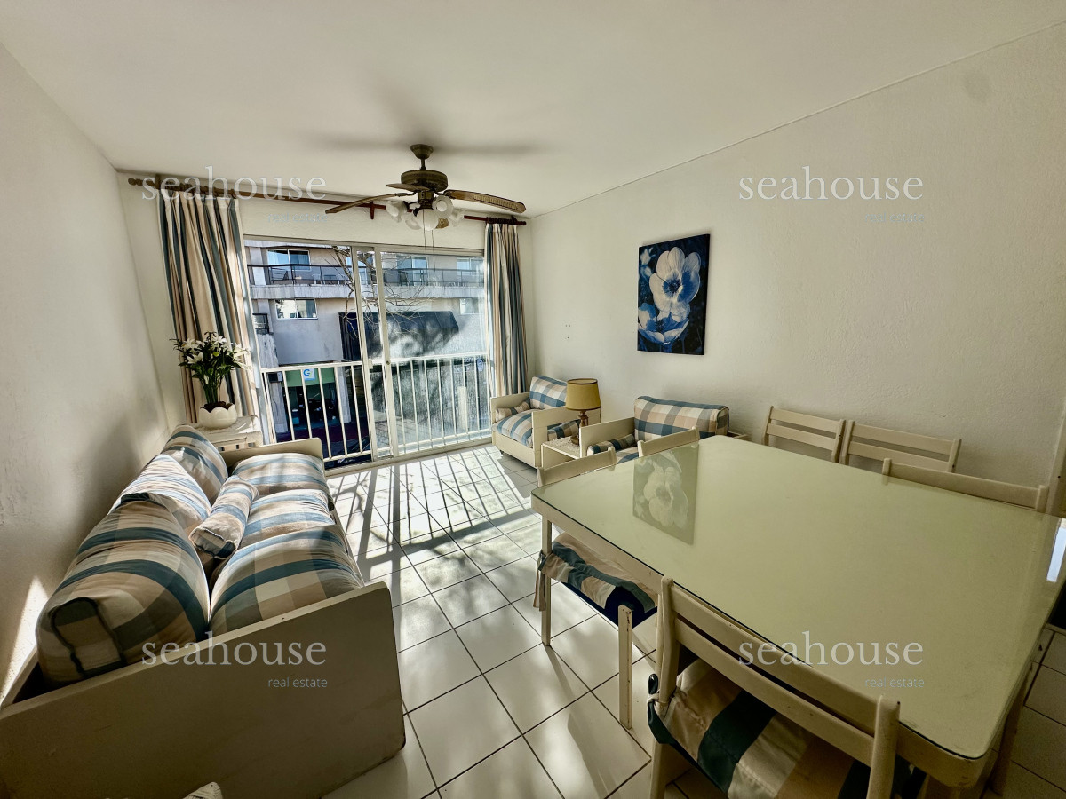 Apartamento Ref.1122 - Excelente Apartamento ubicado en la Península - Punta del Este! 