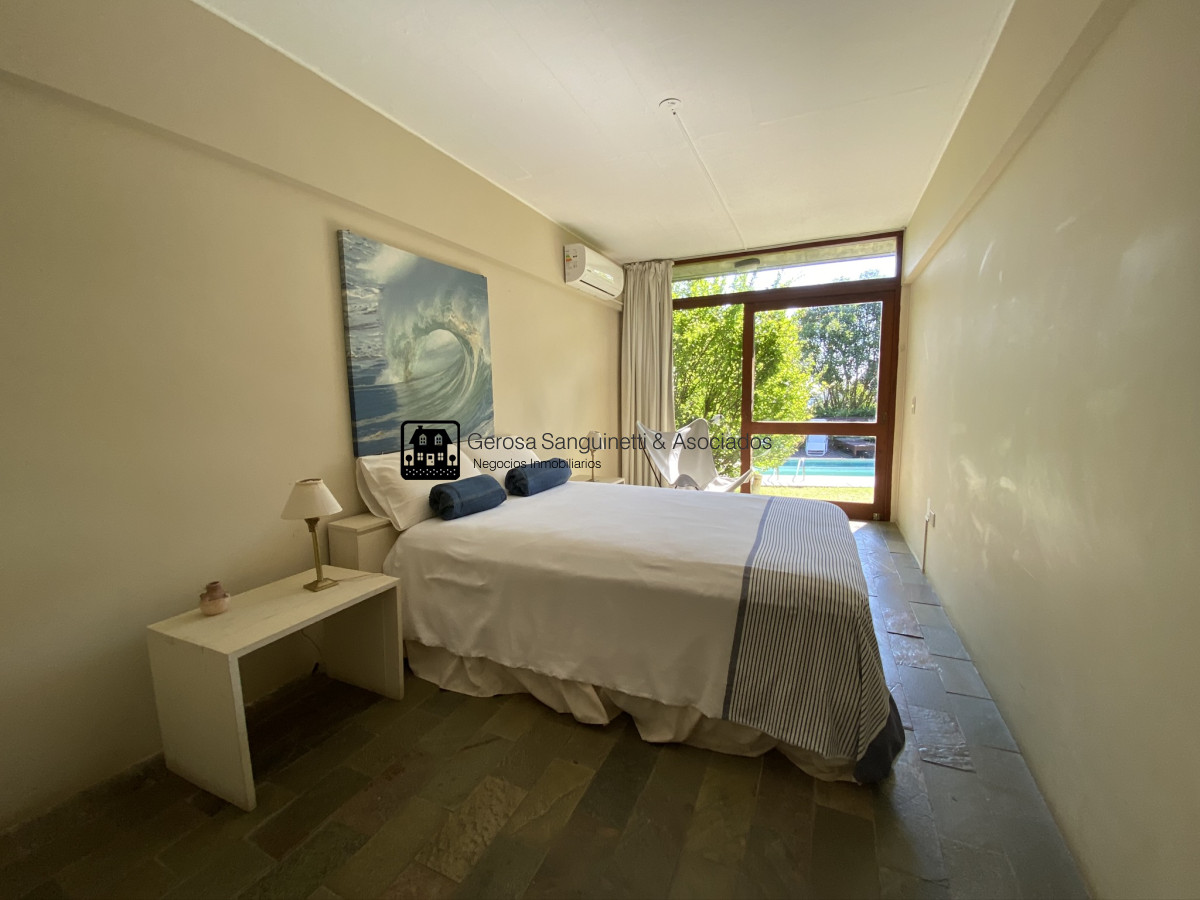 Casa ID.1566 - Casa en Punta Ballena 4 dormitorios con piscina y parrillero