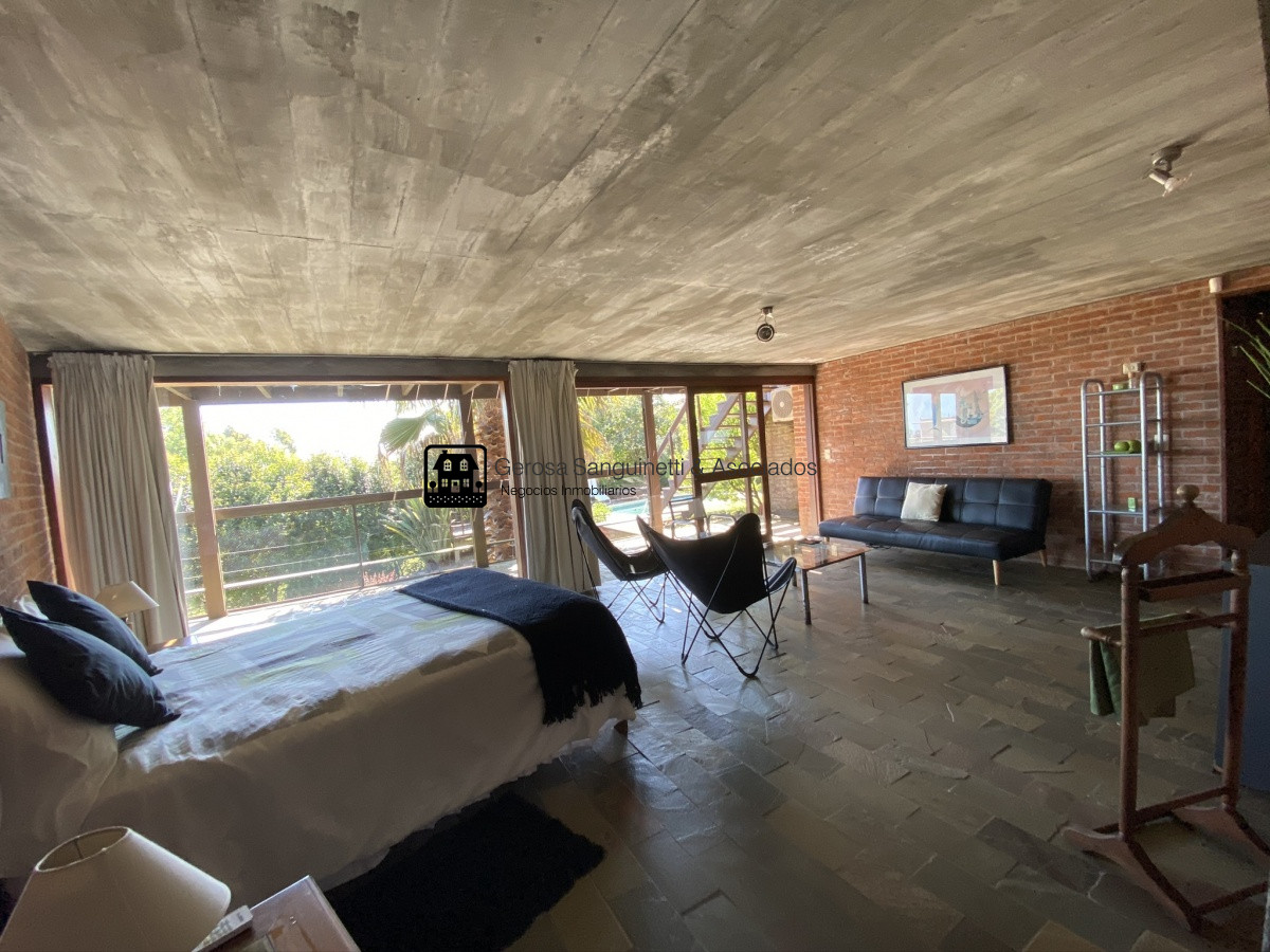 Casa ID.1566 - Casa en Punta Ballena 4 dormitorios con piscina y parrillero