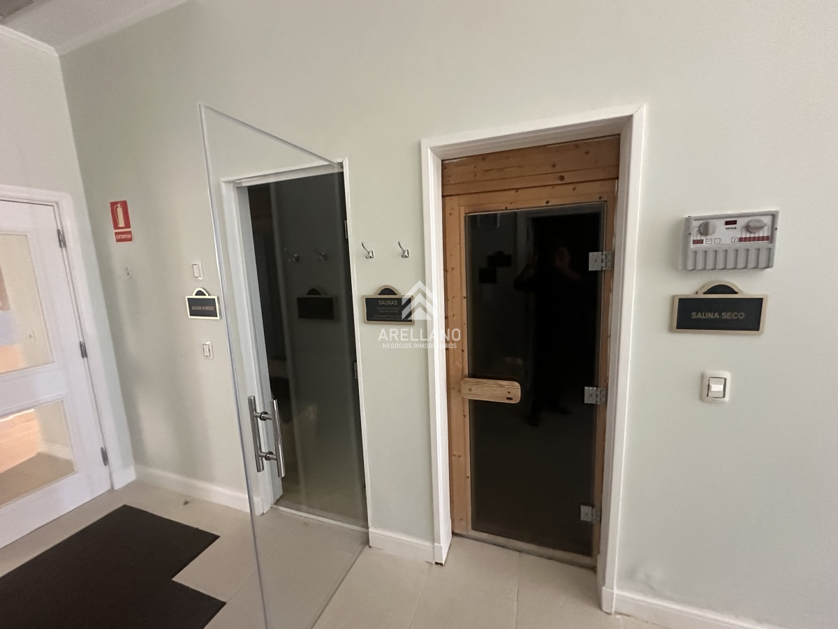 Apartamento ID.5977 - Espectacular apartamento en Mansa Punta del Este, con vista panorámica al mar. 