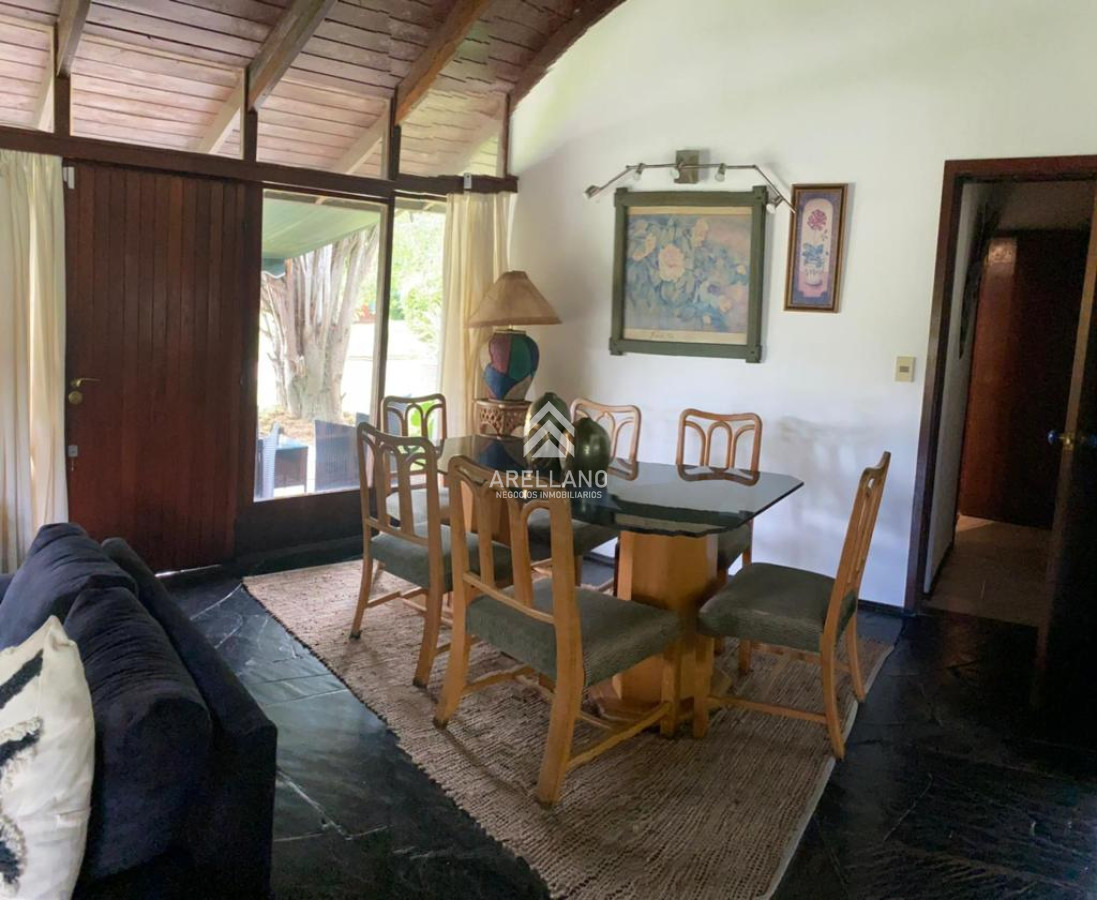 Casa ID.1850 - Venta casa 3 dormitorios y dependencia 