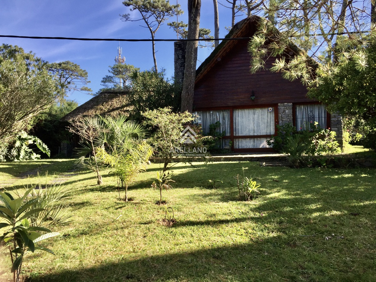 Casa ID.4125 - Casa en Pinares 3 dormitorios con piscina cerca del mar