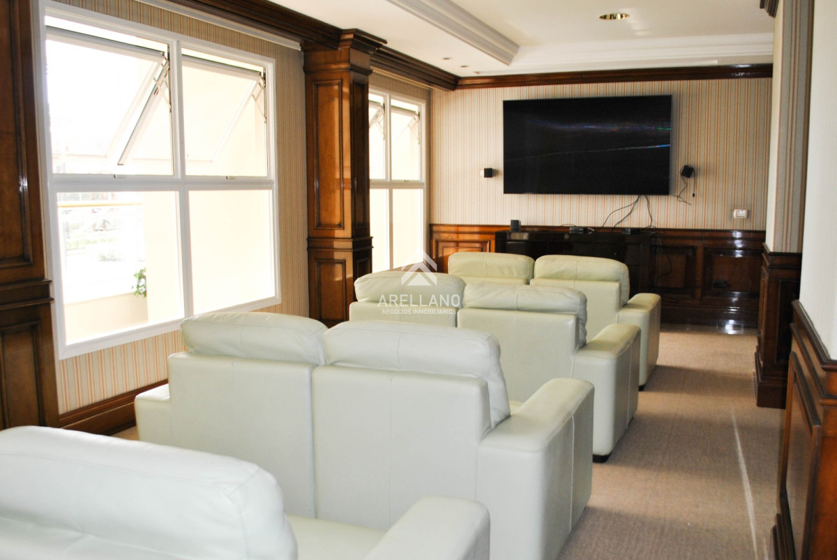 Apartamento ID.5977 - Espectacular apartamento en Mansa Punta del Este, con vista panorámica al mar. 