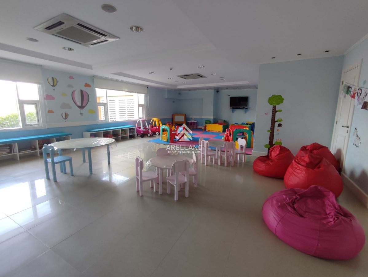 Apartamento ID.5977 - Espectacular apartamento en Mansa Punta del Este, con vista panorámica al mar. 