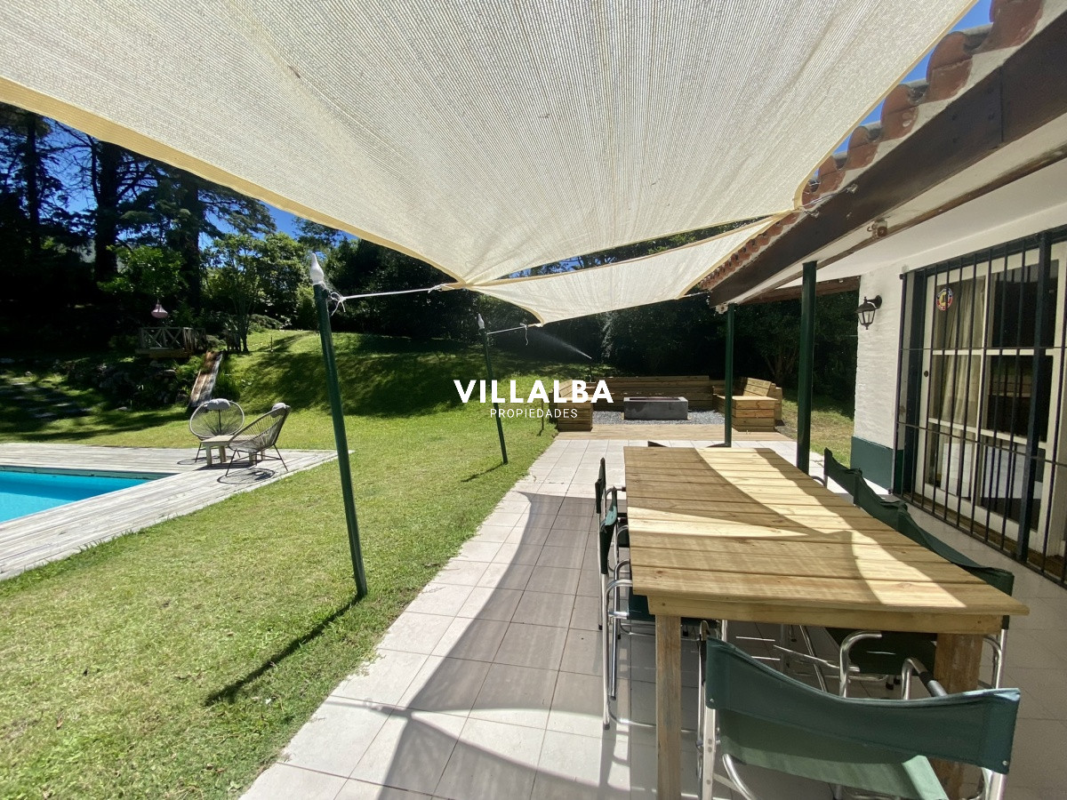 Casa ID.1711 - Hermosa propiedad en el corazón de Playa Mansa 