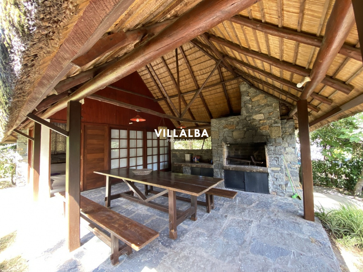 Apartamento ID.3360 - Casa en Pinares 3 dormitorios con piscina y parrillero, ideal para tus vacaciones!