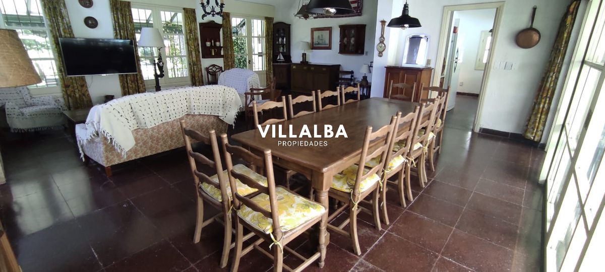 Casa ID.1711 - Hermosa propiedad en el corazón de Playa Mansa 