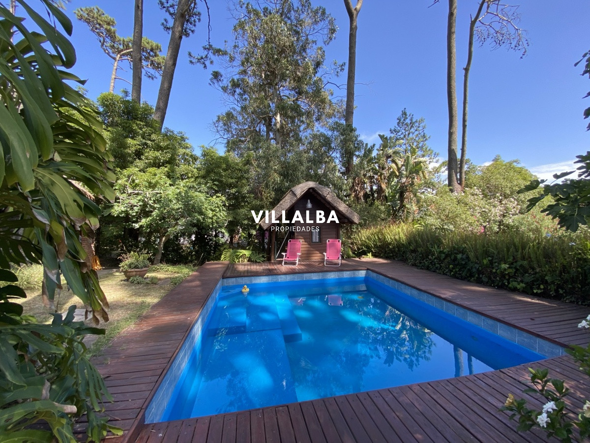 Apartamento ID.3360 - Casa en Pinares 3 dormitorios con piscina y parrillero, ideal para tus vacaciones!