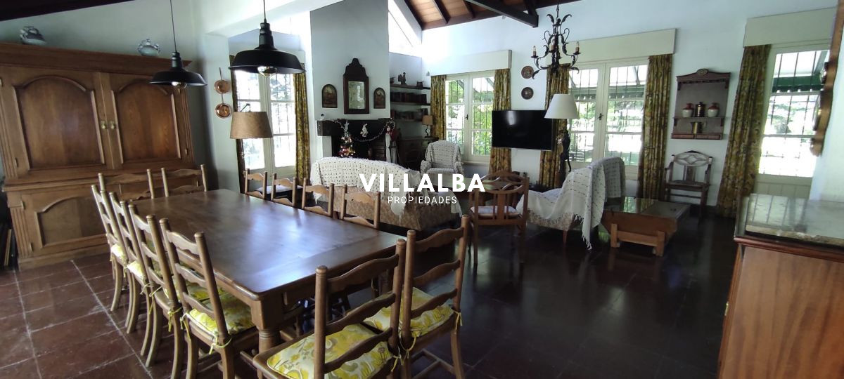 Casa ID.1711 - Hermosa propiedad en el corazón de Playa Mansa 