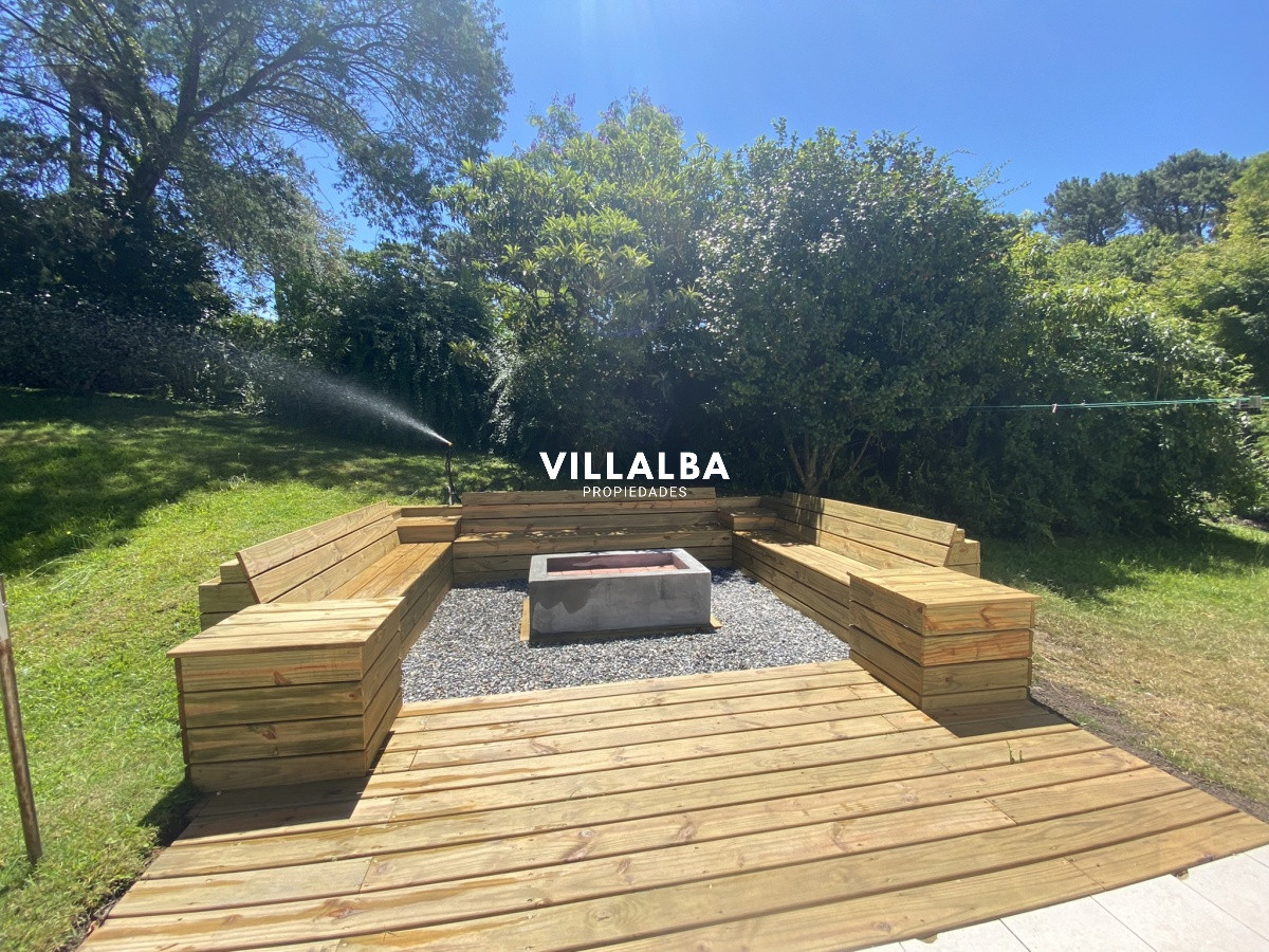 Casa ID.1711 - Hermosa propiedad en el corazón de Playa Mansa 