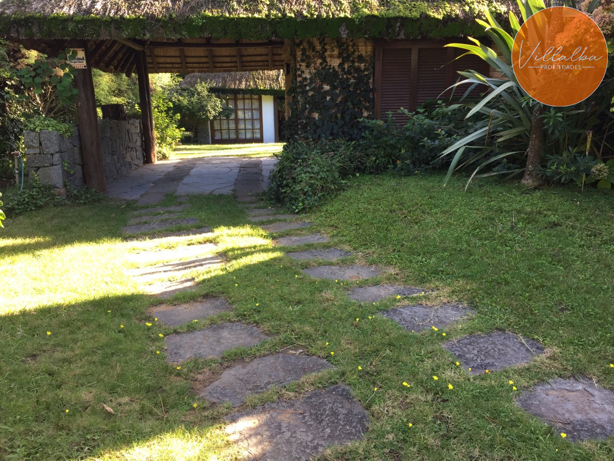 Casa ID.3360 - Casa en Pinares 3 dormitorios con piscina y parrillero, ideal para tus vacaciones!