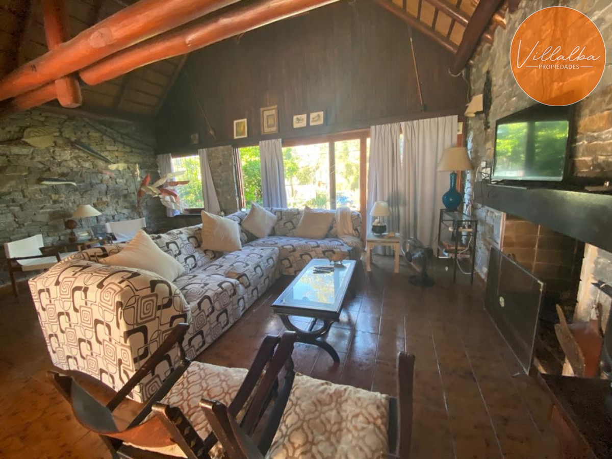 Casa ID.3360 - Casa en Pinares 3 dormitorios con piscina y parrillero, ideal para tus vacaciones!