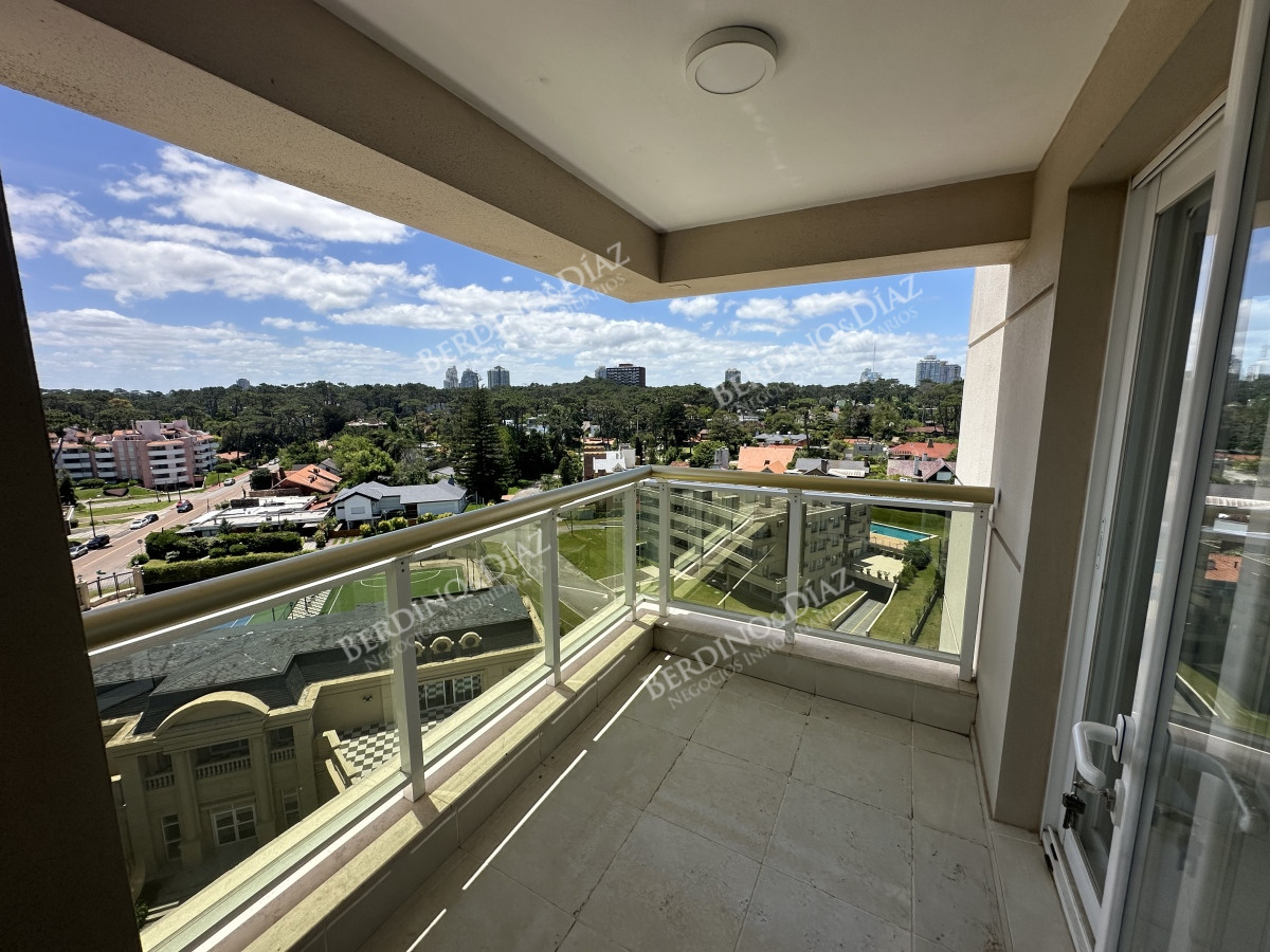 Apartamento ID.2461 - Espectacular apartamento en venta Playa Mansa 