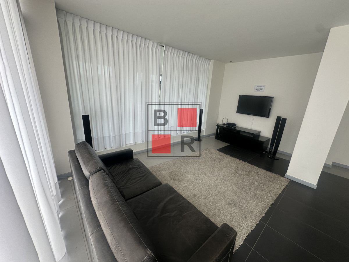 Apartamento ID.1235 - Cómoda planta a metros de Playa Brava 
