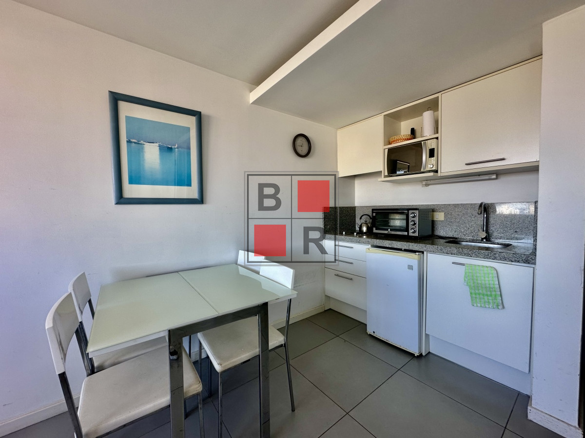 Apartamento ID.1234 - Excelente oportunidad a metros del mar! 