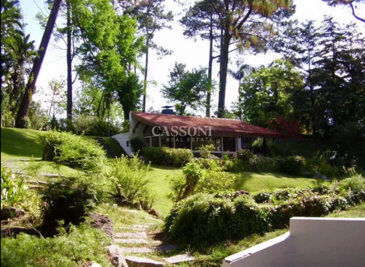 Casa ID.452 - Hermosa propiedad en el corazón de Playa Mansa 