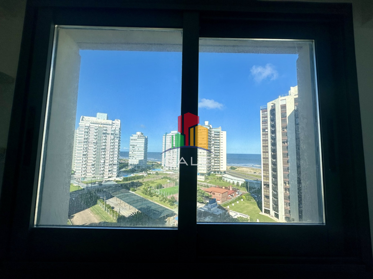 Apartamento ID.2775 - Excelente apartamento en playa brava 