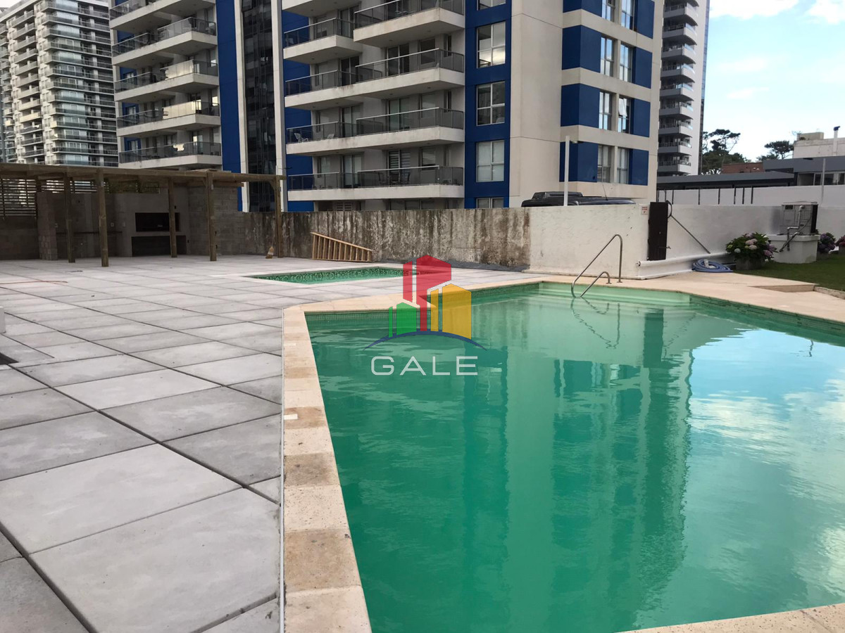 Apartamento ID.2775 - Excelente apartamento en playa brava 