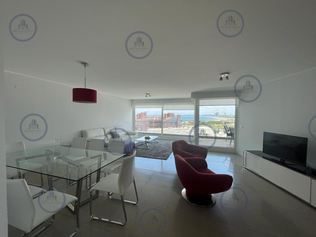Apartamento ID.3246 - Moderno Apartamento de 3 Dormitorios en Playa Mansa, a metros del mar