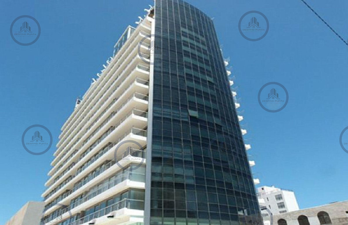 Apartamento ID.3246 - Moderno Apartamento de 3 Dormitorios en Playa Mansa, a metros del mar