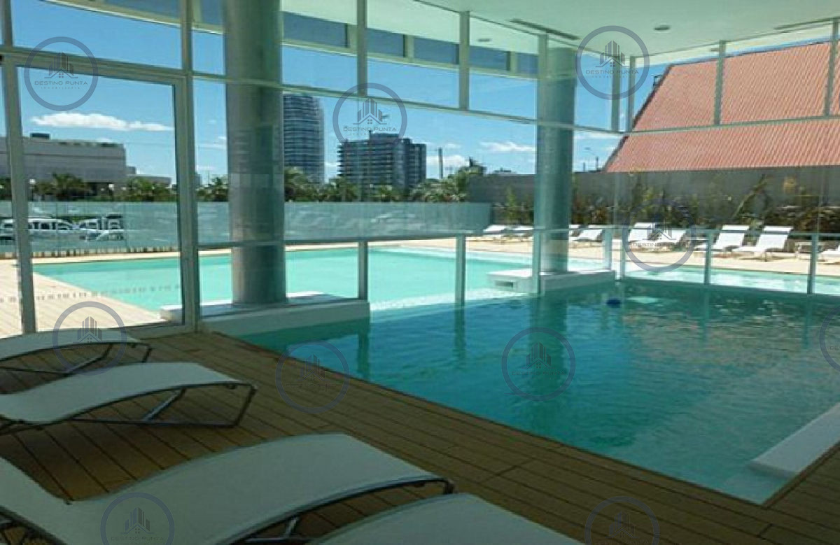 Apartamento ID.3246 - Moderno Apartamento de 3 Dormitorios en Playa Mansa, a metros del mar